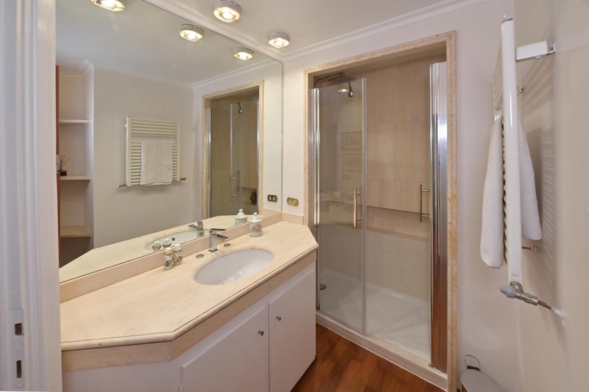 Domus Greci Piazza Di Spagna Apartment Rom