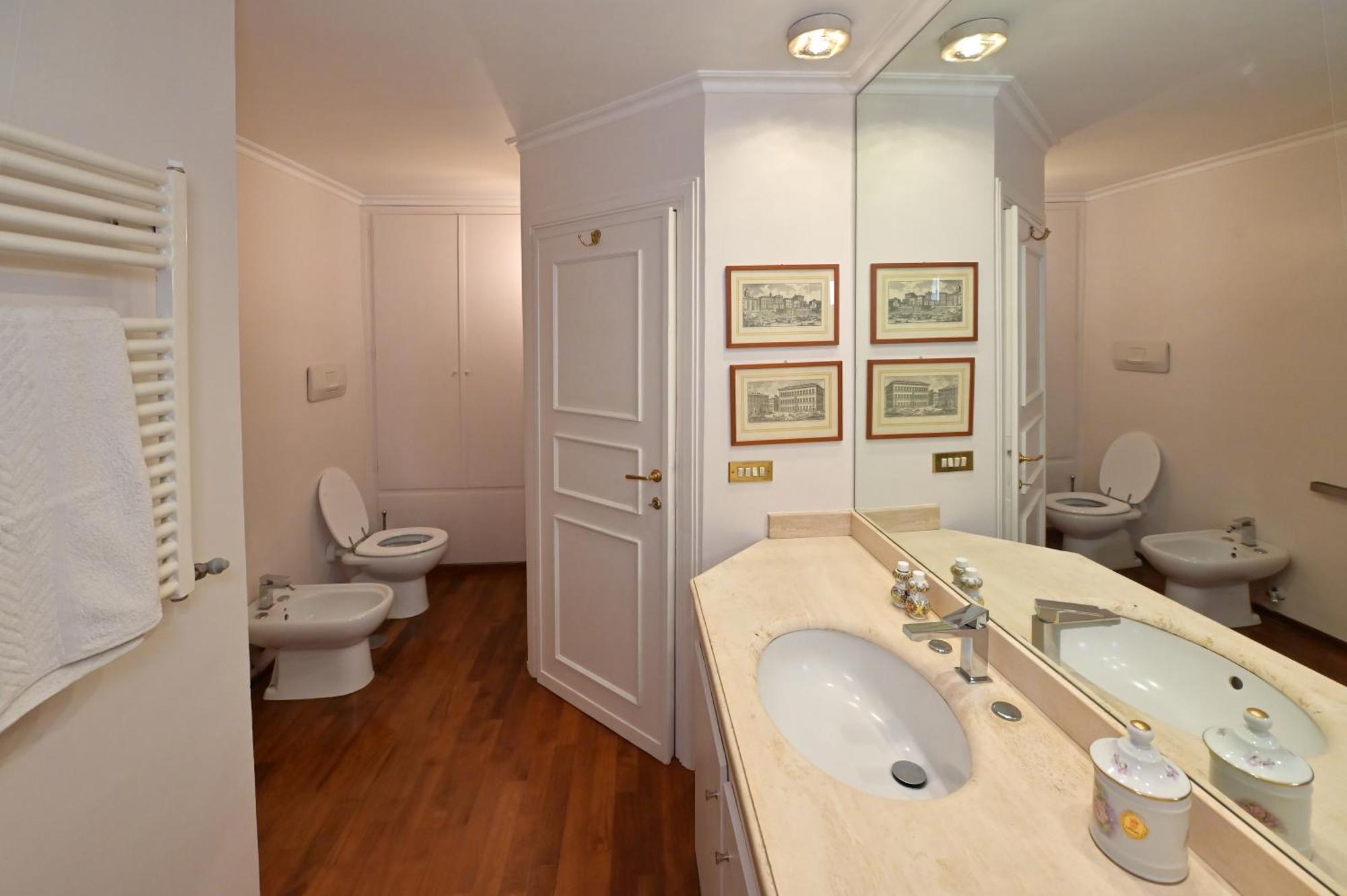 Domus Greci Piazza Di Spagna Apartment